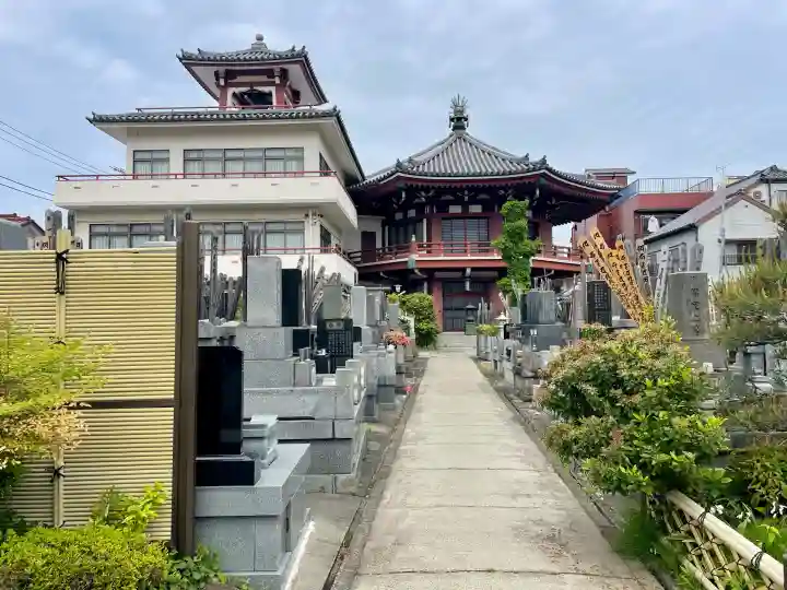 地蔵寺の{uncategorized: "未分類", other: "その他", undefined: "問題あり", building: "その他建物", grave: "お墓", sacred_gate: "鳥居", guardian: "狛犬", statue: "像", buddha: "仏像", history: "歴史", nature: "自然", garden: "庭園", animal: "動物", pagoda: "塔", temizu: "手水舎", mountain_gate: "山門・神門", sanctuary: "本殿・本堂", subordinate: "末社・摂社", art: "芸術", scenery: "景色", jizo: "地蔵", ema: "絵馬", goshuin: "御朱印", omikuji: "おみくじ", items: "授与品その他", amulet: "お守り", goshuincho: "御朱印帳", eats: "食事", festival: "お祭り", votive_dance: "神楽", shichigosan: "七五三参", wedding: "結婚式", experience: "体験その他", initially: "初詣", around: "周辺", anti_infection: "感染症対策"}