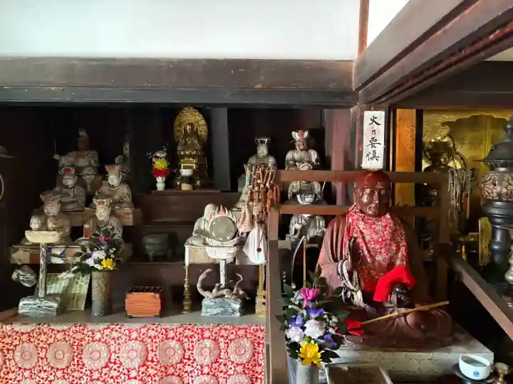 安楽寺の{uncategorized: "未分類", other: "その他", undefined: "問題あり", building: "その他建物", grave: "お墓", sacred_gate: "鳥居", guardian: "狛犬", statue: "像", buddha: "仏像", history: "歴史", nature: "自然", garden: "庭園", animal: "動物", pagoda: "塔", temizu: "手水舎", mountain_gate: "山門・神門", sanctuary: "本殿・本堂", subordinate: "末社・摂社", art: "芸術", scenery: "景色", jizo: "地蔵", ema: "絵馬", goshuin: "御朱印", omikuji: "おみくじ", items: "授与品その他", amulet: "お守り", goshuincho: "御朱印帳", eats: "食事", festival: "お祭り", votive_dance: "神楽", shichigosan: "七五三参", wedding: "結婚式", experience: "体験その他", initially: "初詣", around: "周辺", anti_infection: "感染症対策"}