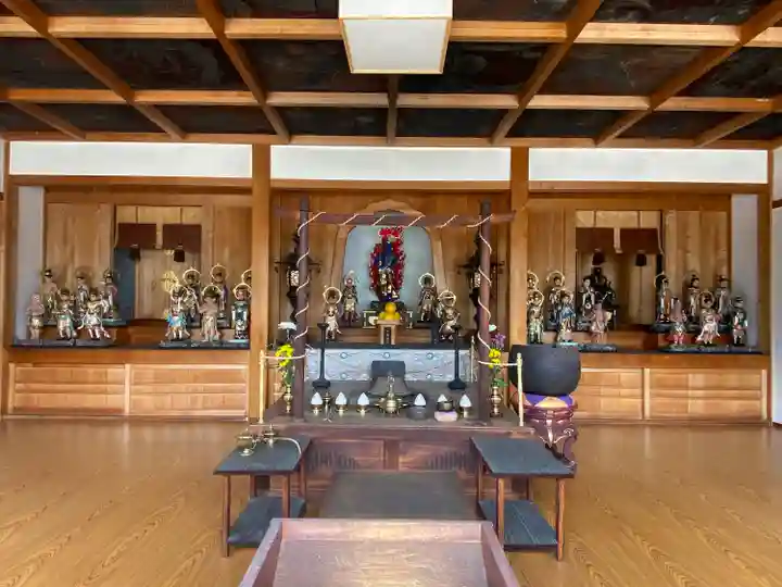 観音寺の本殿・本堂