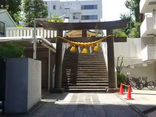 高輪神社の鳥居