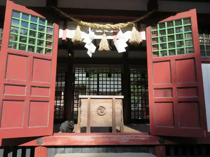薦神社の本殿・本堂