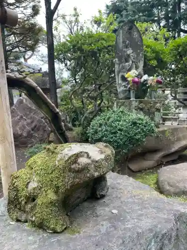 東光寺の{uncategorized: "未分類", other: "その他", undefined: "問題あり", building: "その他建物", grave: "お墓", sacred_gate: "鳥居", guardian: "狛犬", statue: "像", buddha: "仏像", history: "歴史", nature: "自然", garden: "庭園", animal: "動物", pagoda: "塔", temizu: "手水舎", mountain_gate: "山門・神門", sanctuary: "本殿・本堂", subordinate: "末社・摂社", art: "芸術", scenery: "景色", jizo: "地蔵", ema: "絵馬", goshuin: "御朱印", omikuji: "おみくじ", items: "授与品その他", amulet: "お守り", goshuincho: "御朱印帳", eats: "食事", festival: "お祭り", votive_dance: "神楽", shichigosan: "七五三参", wedding: "結婚式", experience: "体験その他", initially: "初詣", around: "周辺", anti_infection: "感染症対策"}