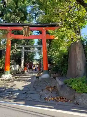 馬橋稲荷神社の鳥居