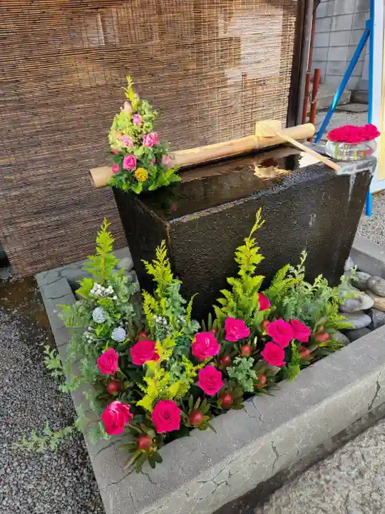 上尾御嶽神社の手水舎