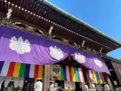 本山専修寺の本殿