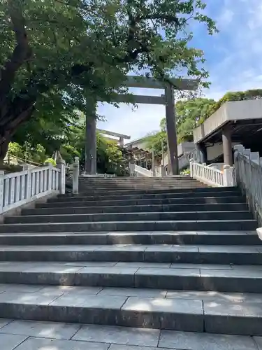 伊勢山皇大神宮の鳥居