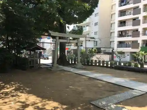 八幡神社の鳥居