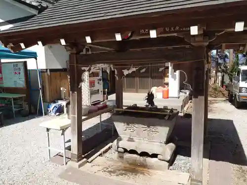 咲前神社の手水舎