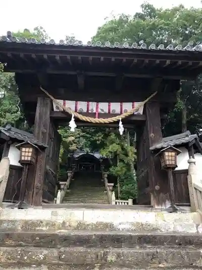 大隅神社の山門