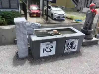 成願寺の手水舎