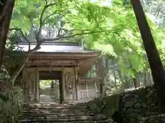 百済寺の山門