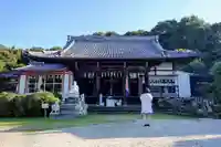 世尊寺の本殿・本堂