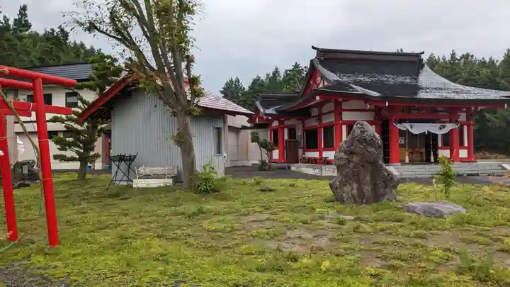 中富良野神社の庭園