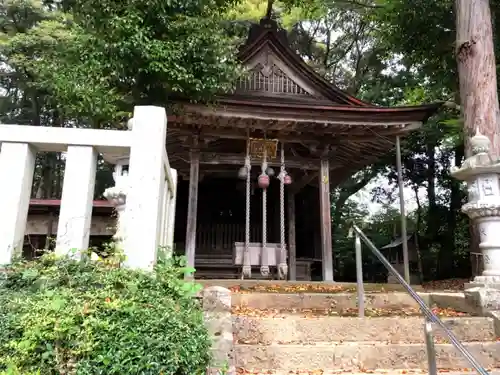 香山神社の本殿