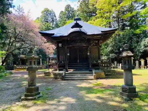 医王寺の本殿・本堂