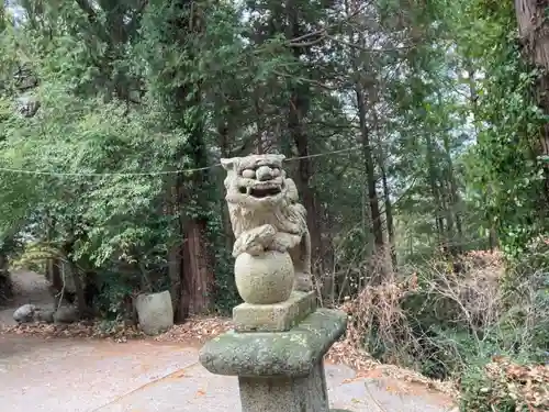 紀貫之社の狛犬