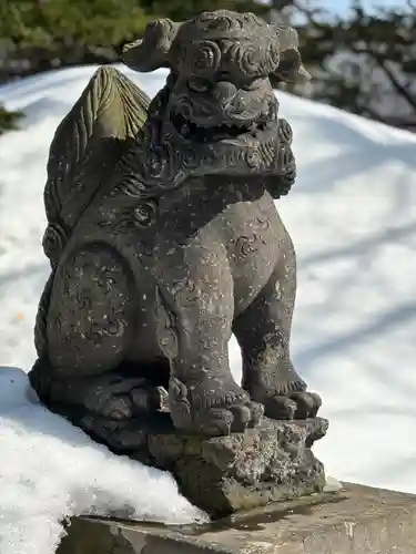 新琴似神社の狛犬