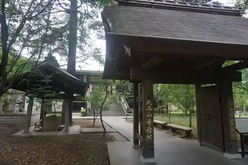淨眞寺の山門・神門