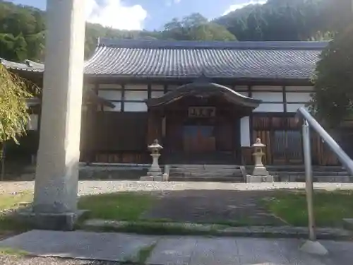 阿弥陀寺の本殿