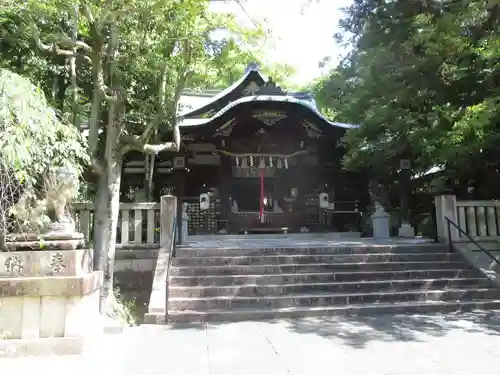 岡崎神社の本殿・本堂