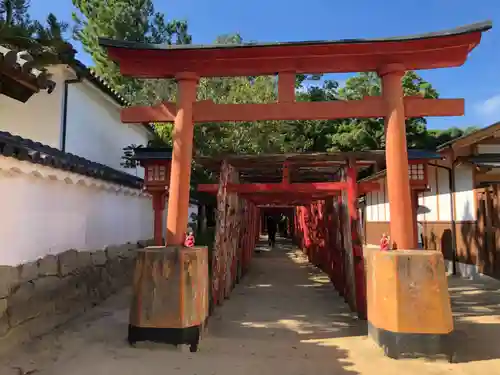 白鳥神社の末社