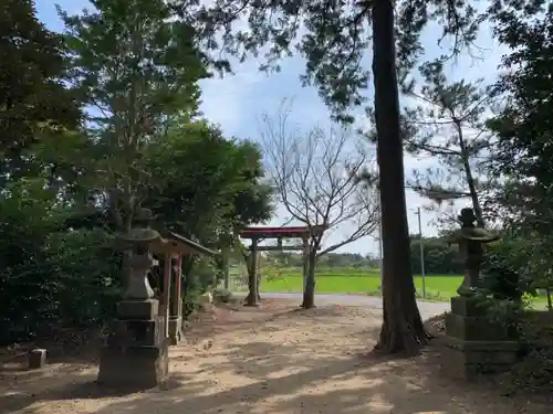 十二神社の鳥居