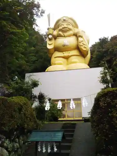 中之嶽神社の像