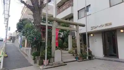 亀塚稲荷神社の鳥居