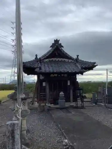 めぐみ地蔵尊の本殿・本堂