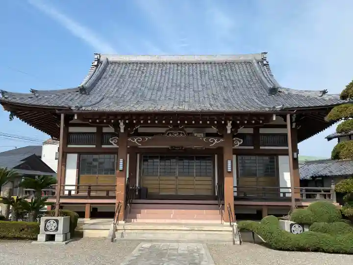 慈恩寺の本殿・本堂