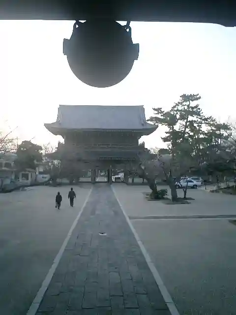 光明寺の山門・神門