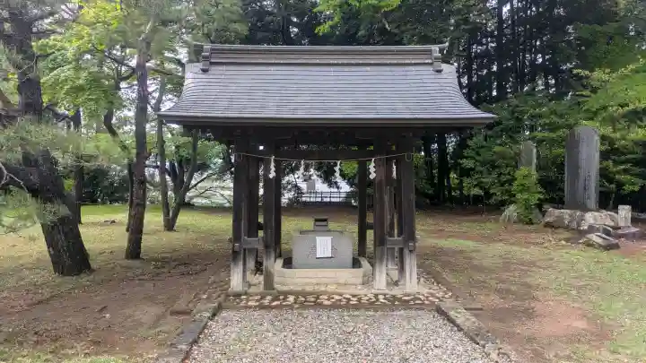 蒲生神社の{uncategorized: "未分類", other: "その他", undefined: "問題あり", building: "その他建物", grave: "お墓", sacred_gate: "鳥居", guardian: "狛犬", statue: "像", buddha: "仏像", history: "歴史", nature: "自然", garden: "庭園", animal: "動物", pagoda: "塔", temizu: "手水舎", mountain_gate: "山門・神門", sanctuary: "本殿・本堂", subordinate: "末社・摂社", art: "芸術", scenery: "景色", jizo: "地蔵", ema: "絵馬", goshuin: "御朱印", omikuji: "おみくじ", items: "授与品その他", amulet: "お守り", goshuincho: "御朱印帳", eats: "食事", festival: "お祭り", votive_dance: "神楽", shichigosan: "七五三参", wedding: "結婚式", experience: "体験その他", initially: "初詣", around: "周辺", anti_infection: "感染症対策"}