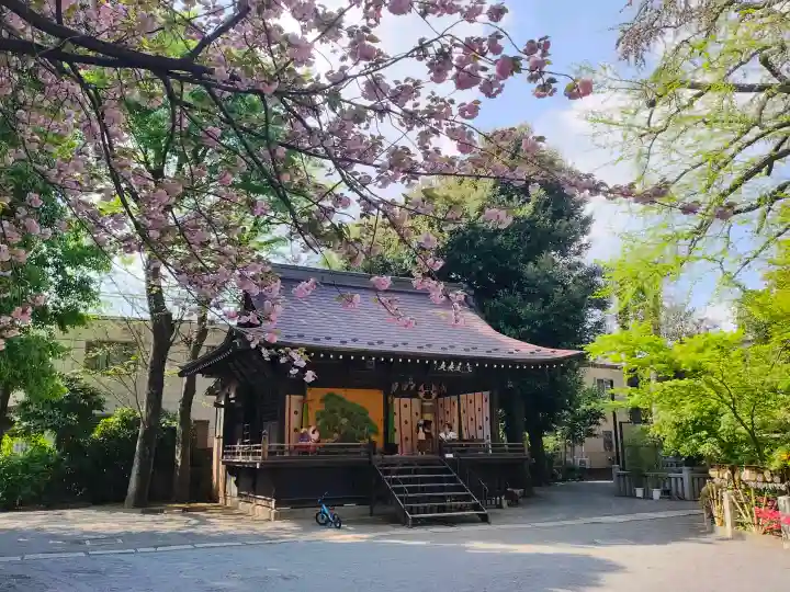 七社神社の{uncategorized: "未分類", other: "その他", undefined: "問題あり", building: "その他建物", grave: "お墓", sacred_gate: "鳥居", guardian: "狛犬", statue: "像", buddha: "仏像", history: "歴史", nature: "自然", garden: "庭園", animal: "動物", pagoda: "塔", temizu: "手水舎", mountain_gate: "山門・神門", sanctuary: "本殿・本堂", subordinate: "末社・摂社", art: "芸術", scenery: "景色", jizo: "地蔵", ema: "絵馬", goshuin: "御朱印", omikuji: "おみくじ", items: "授与品その他", amulet: "お守り", goshuincho: "御朱印帳", eats: "食事", festival: "お祭り", votive_dance: "神楽", shichigosan: "七五三参", wedding: "結婚式", experience: "体験その他", initially: "初詣", around: "周辺", anti_infection: "感染症対策"}