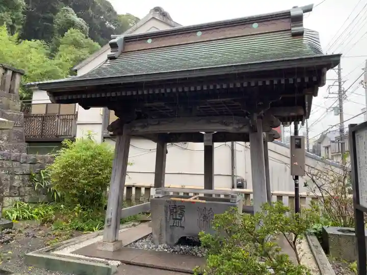 叶神社 (西叶神社)の手水舎
