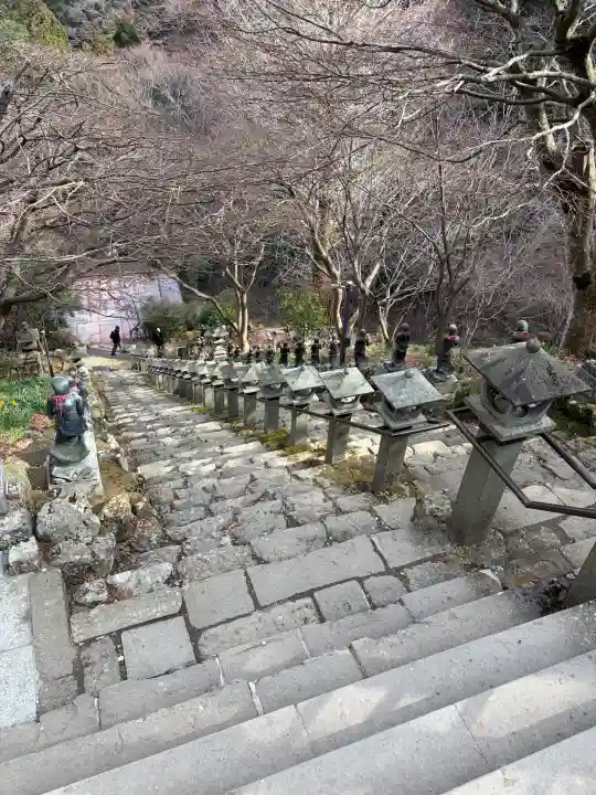 大山寺の{uncategorized: "未分類", other: "その他", undefined: "問題あり", building: "その他建物", grave: "お墓", sacred_gate: "鳥居", guardian: "狛犬", statue: "像", buddha: "仏像", history: "歴史", nature: "自然", garden: "庭園", animal: "動物", pagoda: "塔", temizu: "手水舎", mountain_gate: "山門・神門", sanctuary: "本殿・本堂", subordinate: "末社・摂社", art: "芸術", scenery: "景色", jizo: "地蔵", ema: "絵馬", goshuin: "御朱印", omikuji: "おみくじ", items: "授与品その他", amulet: "お守り", goshuincho: "御朱印帳", eats: "食事", festival: "お祭り", votive_dance: "神楽", shichigosan: "七五三参", wedding: "結婚式", experience: "体験その他", initially: "初詣", around: "周辺", anti_infection: "感染症対策"}
