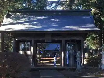 都々古別神社(馬場)の山門・神門
