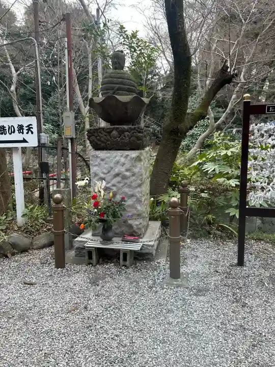 井の頭弁財天(大盛寺)の{uncategorized: "未分類", other: "その他", undefined: "問題あり", building: "その他建物", grave: "お墓", sacred_gate: "鳥居", guardian: "狛犬", statue: "像", buddha: "仏像", history: "歴史", nature: "自然", garden: "庭園", animal: "動物", pagoda: "塔", temizu: "手水舎", mountain_gate: "山門・神門", sanctuary: "本殿・本堂", subordinate: "末社・摂社", art: "芸術", scenery: "景色", jizo: "地蔵", ema: "絵馬", goshuin: "御朱印", omikuji: "おみくじ", items: "授与品その他", amulet: "お守り", goshuincho: "御朱印帳", eats: "食事", festival: "お祭り", votive_dance: "神楽", shichigosan: "七五三参", wedding: "結婚式", experience: "体験その他", initially: "初詣", around: "周辺", anti_infection: "感染症対策"}