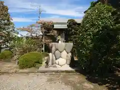 祠の建物その他