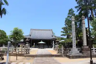 金倉寺の本殿・本堂