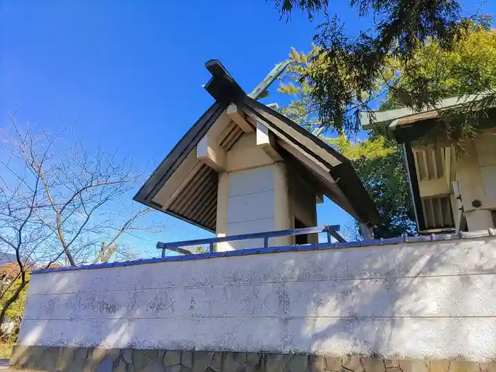 山中八幡社の本殿・本堂