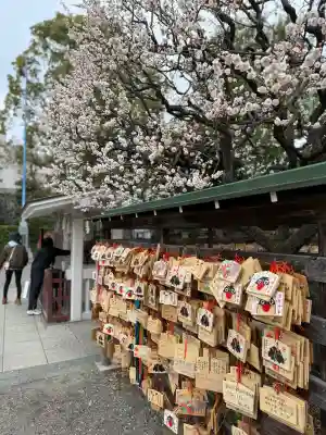 亀戸天神社の{uncategorized: "未分類", other: "その他", undefined: "問題あり", building: "その他建物", grave: "お墓", sacred_gate: "鳥居", guardian: "狛犬", statue: "像", buddha: "仏像", history: "歴史", nature: "自然", garden: "庭園", animal: "動物", pagoda: "塔", temizu: "手水舎", mountain_gate: "山門・神門", sanctuary: "本殿・本堂", subordinate: "末社・摂社", art: "芸術", scenery: "景色", jizo: "地蔵", ema: "絵馬", goshuin: "御朱印", omikuji: "おみくじ", items: "授与品その他", amulet: "お守り", goshuincho: "御朱印帳", eats: "食事", festival: "お祭り", votive_dance: "神楽", shichigosan: "七五三参", wedding: "結婚式", experience: "体験その他", initially: "初詣", around: "周辺", anti_infection: "感染症対策"}