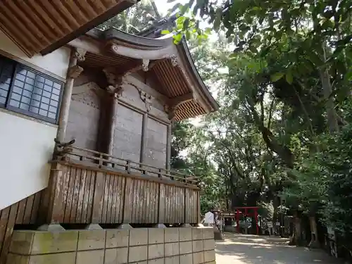 母智丘神社の本殿・本堂