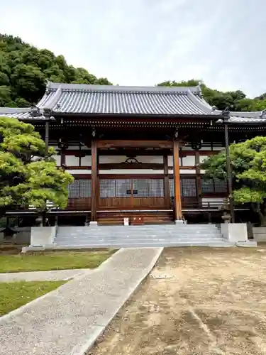 勝福寺の本殿・本堂
