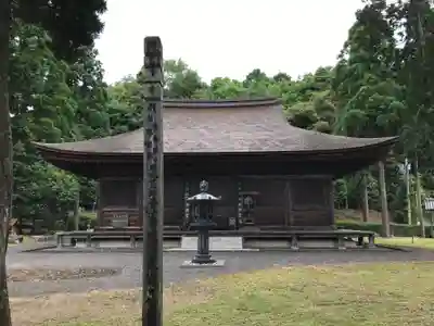 中山寺の本殿・本堂