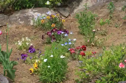 大鏑神社の庭園