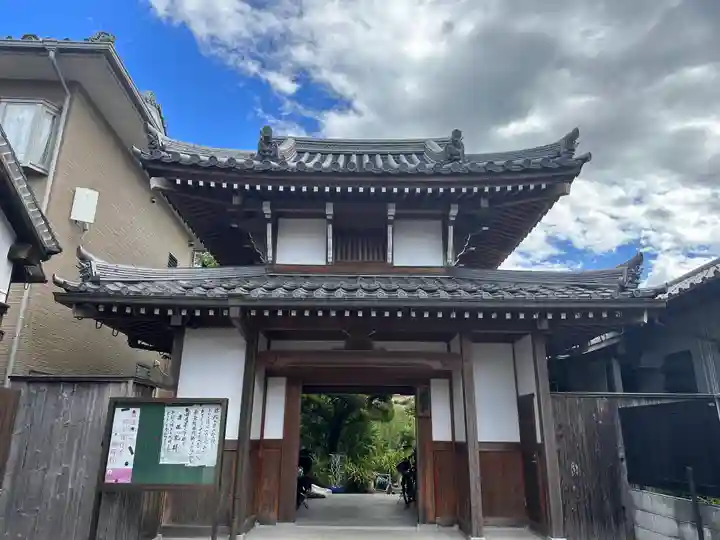 法林寺の山門・神門