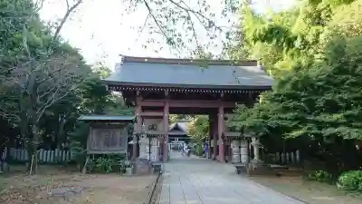 大宝八幡宮の山門・神門