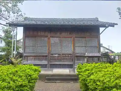 天王神社の{uncategorized: "未分類", other: "その他", undefined: "問題あり", building: "その他建物", grave: "お墓", sacred_gate: "鳥居", guardian: "狛犬", statue: "像", buddha: "仏像", history: "歴史", nature: "自然", garden: "庭園", animal: "動物", pagoda: "塔", temizu: "手水舎", mountain_gate: "山門・神門", sanctuary: "本殿・本堂", subordinate: "末社・摂社", art: "芸術", scenery: "景色", jizo: "地蔵", ema: "絵馬", goshuin: "御朱印", omikuji: "おみくじ", items: "授与品その他", amulet: "お守り", goshuincho: "御朱印帳", eats: "食事", festival: "お祭り", votive_dance: "神楽", shichigosan: "七五三参", wedding: "結婚式", experience: "体験その他", initially: "初詣", around: "周辺", anti_infection: "感染症対策"}