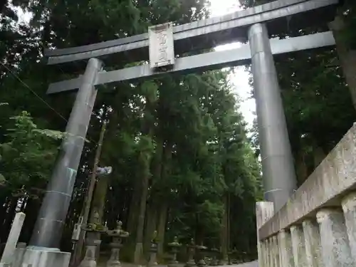 北口本宮冨士浅間神社の鳥居