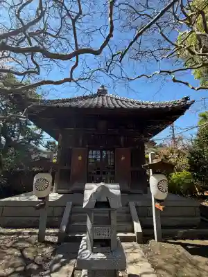宝戒寺の{uncategorized: "未分類", other: "その他", undefined: "問題あり", building: "その他建物", grave: "お墓", sacred_gate: "鳥居", guardian: "狛犬", statue: "像", buddha: "仏像", history: "歴史", nature: "自然", garden: "庭園", animal: "動物", pagoda: "塔", temizu: "手水舎", mountain_gate: "山門・神門", sanctuary: "本殿・本堂", subordinate: "末社・摂社", art: "芸術", scenery: "景色", jizo: "地蔵", ema: "絵馬", goshuin: "御朱印", omikuji: "おみくじ", items: "授与品その他", amulet: "お守り", goshuincho: "御朱印帳", eats: "食事", festival: "お祭り", votive_dance: "神楽", shichigosan: "七五三参", wedding: "結婚式", experience: "体験その他", initially: "初詣", around: "周辺", anti_infection: "感染症対策"}